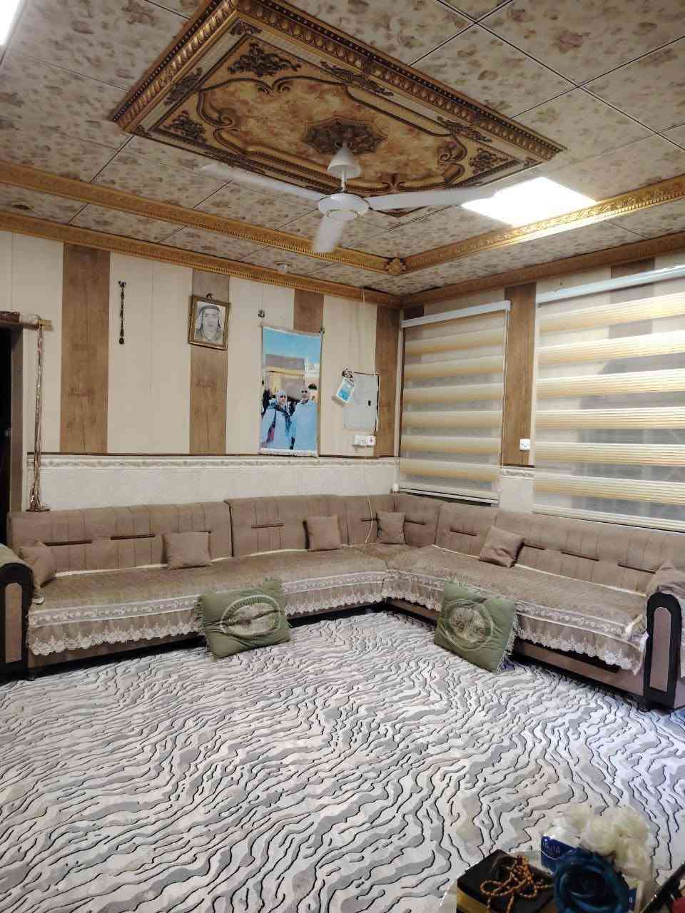 تحيه طيبه لمتابيعنا الكرام 💠
متوفر دار سكن للبيع منطقه الجربوعيه الاولئ
قرب هايبرد وليد السعر 175مليون مع مجال 
طابو صرف  مساحته ٢٠٠م بناء ٢٠١١ نظيف
طابقين
الطابق الأول
غرف نوم ٢
استقبال
صالة
مطبخ
صحيات٢
طارمه
حديقه
الطابق الثاني 
غرف نوم ٢
صالة
صحيات
للاستفسار مراجعه مكتب ابو سلام للعقارات سماوه حي الصدر قرب فلكه ساعه مقابيل مطعم دجله
اتصال ***********
واتساب ***********
