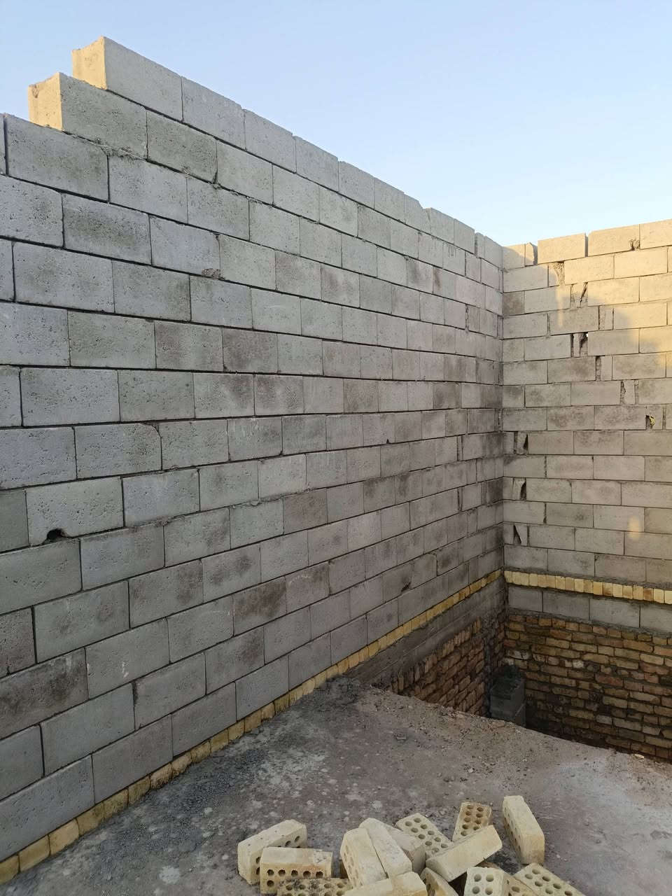 يوجد كادر عمل بناء طابوك بلوك شغل درجة أولى ***********++++***********
