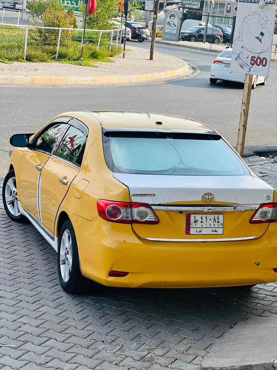 كورلا تكسي للبيع رقم بغداد شرط تحويل ووكالة نقابة مصفر سيارة فول موصفات سلايت شاشه كامره تحكم استيرن سيارة بدون مصروف موديل 2013  بدون حادث فقط بونيد مبدل *********** اني مكلف بالنشر 130 بيها مجال
