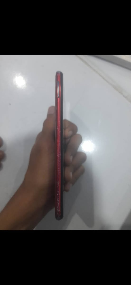 للبيع هواوي نوفا 3 العادي (مو الـ 3i) 📱
الذاكرة 128 والرام 4. الشاشة مبدلة حديثاً وبيها كسر بسيط بس شغال طبيعي واللمس ممتاز ويشغل 60 فريم ببجي
للأمانة الجهاز بيه هالأمور:
الشاشة بيها كسر.
البصمة اختفت من الإعدادات بعد تبديل الشاشة (احتمال فلاتة ما مربوطة أو مقطوعة من التصليح).
الظهر بيه فطور واضحة مثل الصور.
البيع للجهاز فقط بدون ملحقات.
المكان: ذي قار - سوق الشيوخ
السعر: 100 ألف و بيه مجال
للتواصل واتساب أو اتصال: ***********
