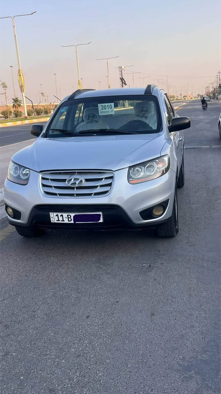 للبيع سنتافيا موديل 2010 وارد امريكي
1️⃣ الضرر:- صبغ جاملغ امامي الأيمين 

 ويوجد بارد في الباب الأيمين الأمامي ايضًا، وباقي السيارة مكفولة وليبل واحد.

2️⃣ المحرك 2400 دوش

المحرك والگير بحالة جيدة لا تنقيص ولا تبخير

السيارة جاهزة من كل شيء.

3️⃣ تحكمات ستيرن 

4️⃣ 5 راكب 

5️⃣ الرقم بغداد هزة وسنوية جديدة والسيارة بأسمي تحويل مباشر

✳️ السعر 110 $ وبيه مجال

المكان:- الانبار - الفلوجة  

الاستفسار على الرقم

***********
