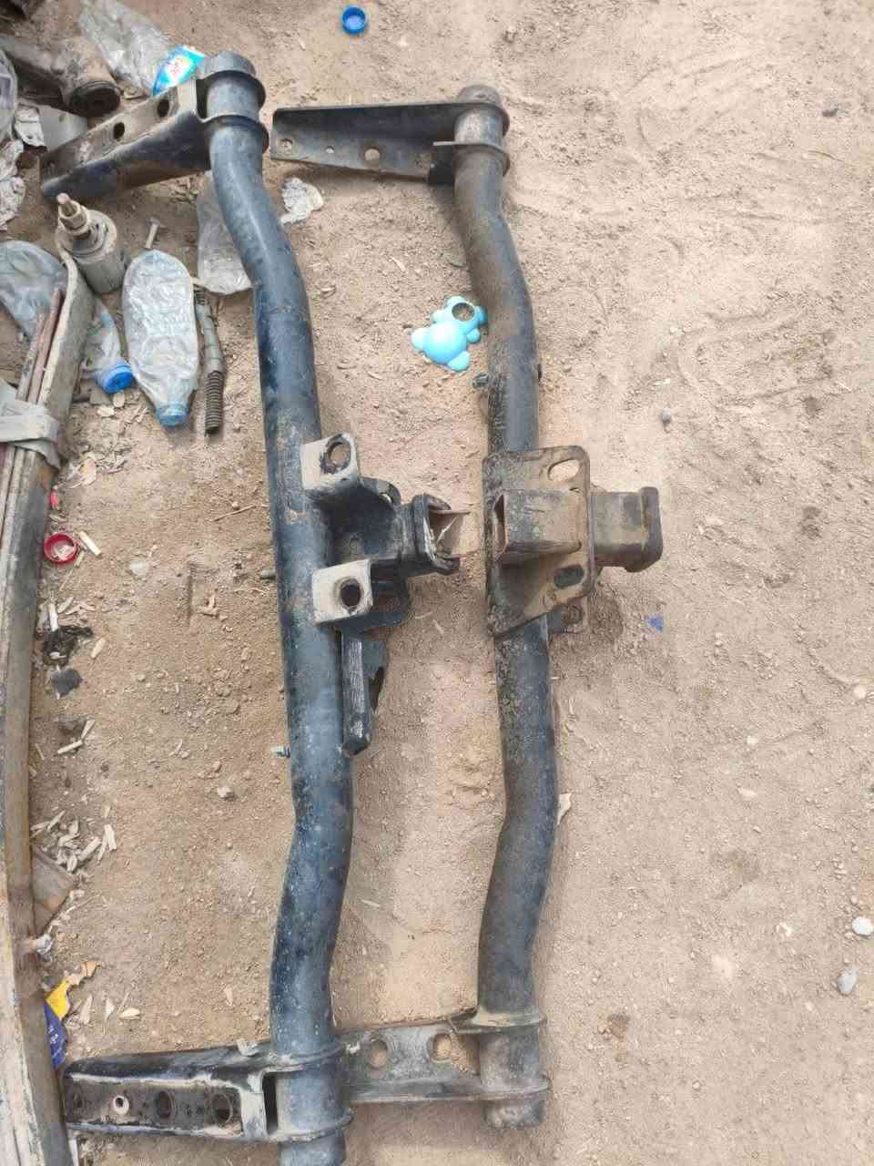 سلام عليكم قطع غيار الفينيه تفصيخ شرط النظافه والشغل بسعار مناسبه العنوان السماوه قظاء الرميثه رقمي تصال او واتساب *********** يوجد توصيل جميع محافظات العراق 🚛

نص مكتوب في الصور:
- 15 الف
- حساس تبريد 2 ب 60 الف
- قاعده سبير شرط ب 50 الف
- 50 الف
- القطعه 50 الف
- دبل خلفي الفينيه اصلي شرط 75 الف
- 50 الف هيه وقفلها