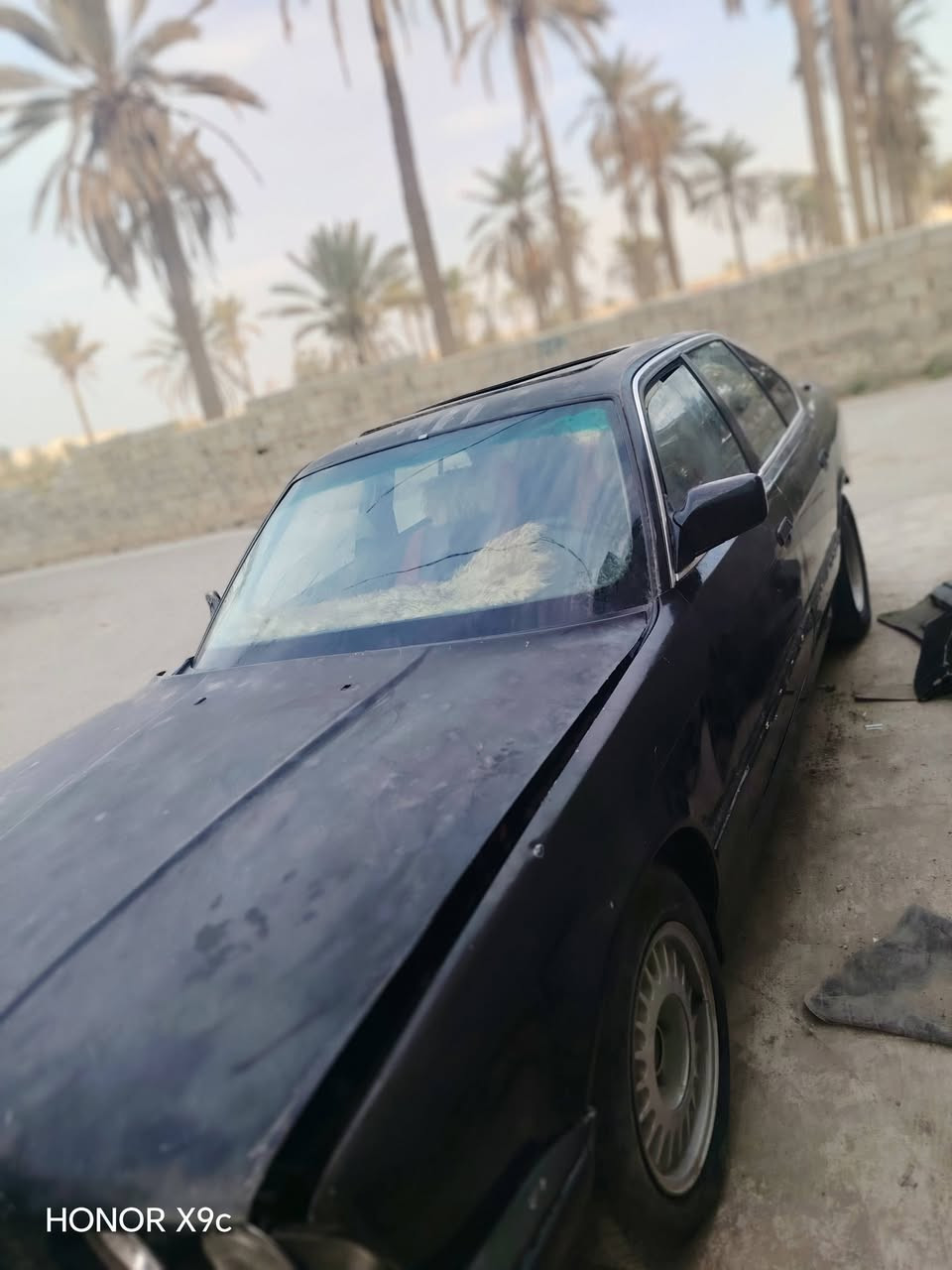 بي ام دبليو موديل 89حجم 525 معوجة ولفات السعر 17 وبيهة مجال
***********تواصل

نص مكتوب في الصور:
- HONOR X9c