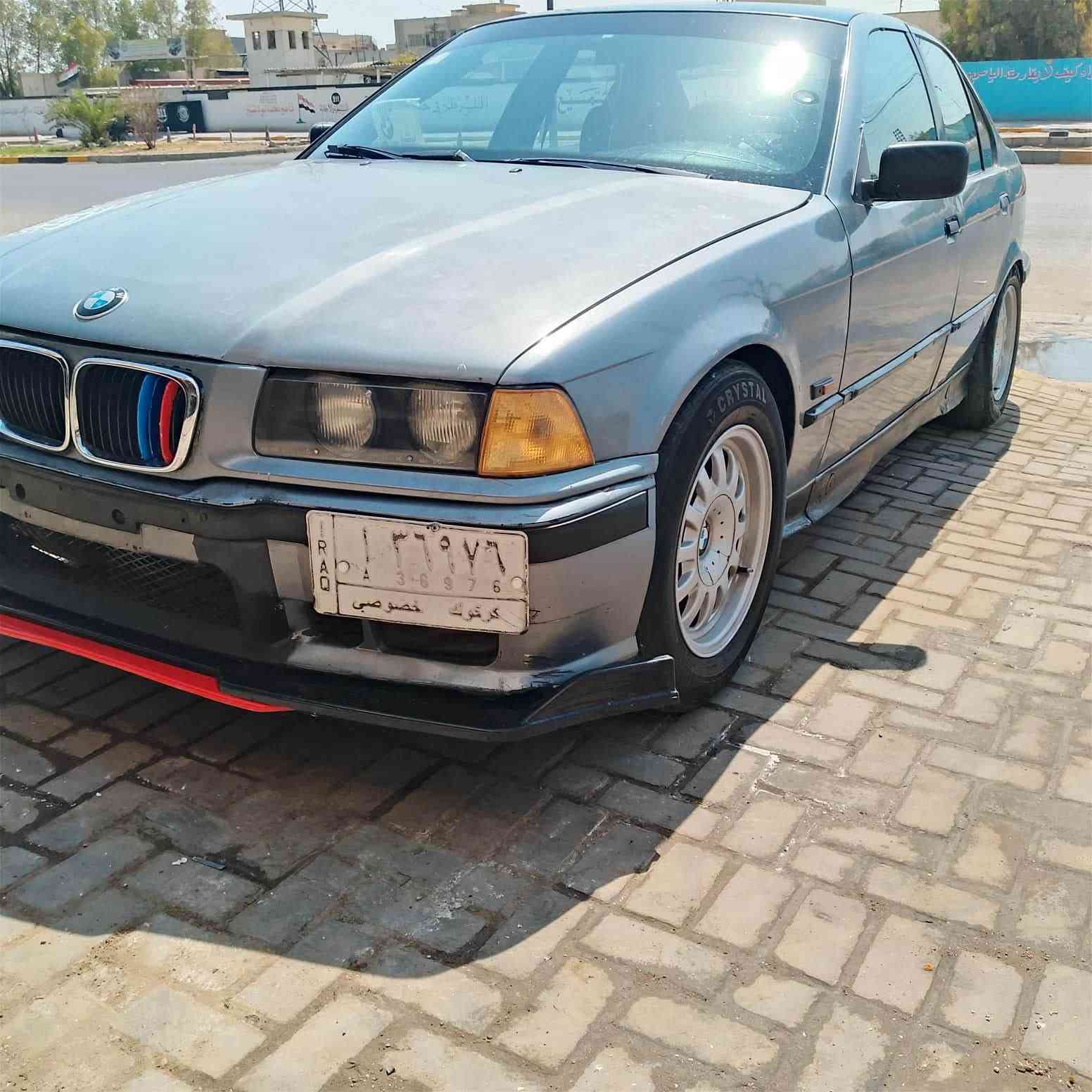 السلام عليكم BMW رقم كركوك موديل 1991
العنوان بغداد الدوره السعر 28
***********
