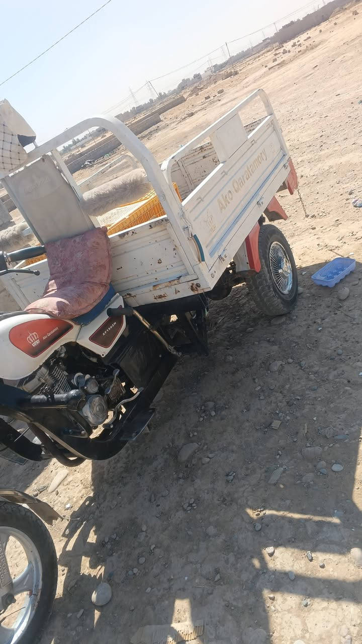 السلام عليكم ستوته للبيع موديل 20 محرك 22 السعر 950 وبي مجال مكان كركوك بنج علي شراي يتصل***********
