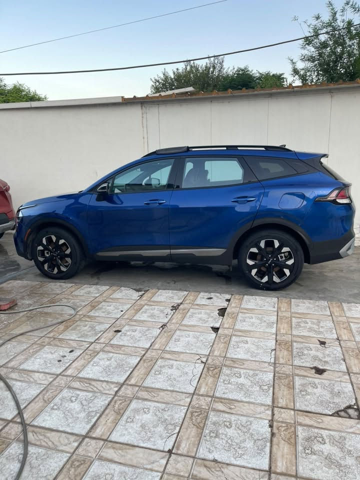 السلام عليكم
Kia موديل 2024 X-line
سياره نضيفه حيل بوضع الوكالة ماشية 38 الف حادثه خلفي مثل ما موضح بالمنشور بجم كبس تخم 

_تخم تاير جديد صار سبوع 
_بنورامة 
_شاشة متصل 
_اوتو هولد
__قطعتين تبريد 
_منافذ شحن تايبسي 
_نظام تحديد مسار 
_اربع وضعيات قياده
_مثبت سرعة

بعد مواصفات هواي ومعروفة 
السعر205 
العنوان بغداد 
الرقم/ ***********

نص مكتوب في الصور:
- 80 10:56 6 / 19 1:1 BIDCARSE bid.cars