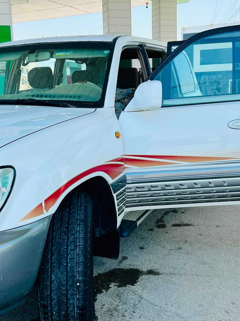 سلام عليكم سيارة للبيع Landy Cruise مديل 2002 التواصل على رقم التلفون المكان بابل القاسم***********
