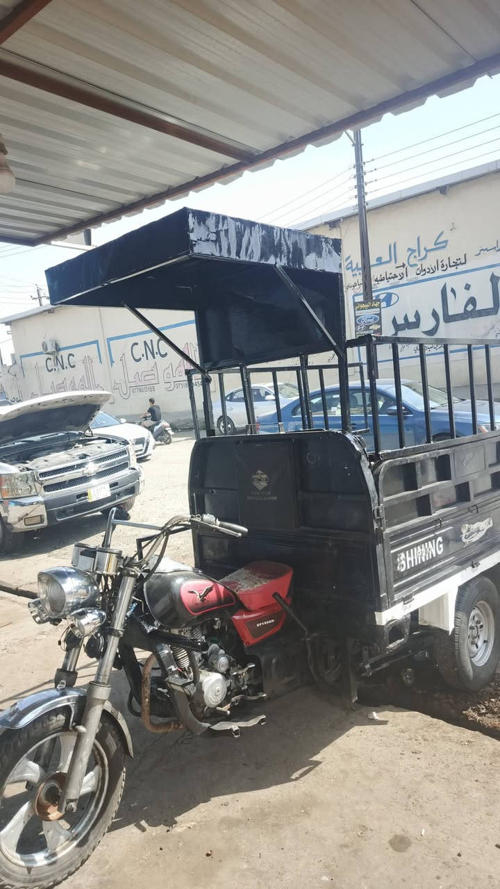 ستوته للبيع نظافه مثل ما موضح بالصوره مكاني موصل الايمن وايرمنيه كلها شغاله بيها منافيس طقم  تاير جدد السعر 1,350 وبي مجال تواصل معي عبر الواتساب الى شراي***********
