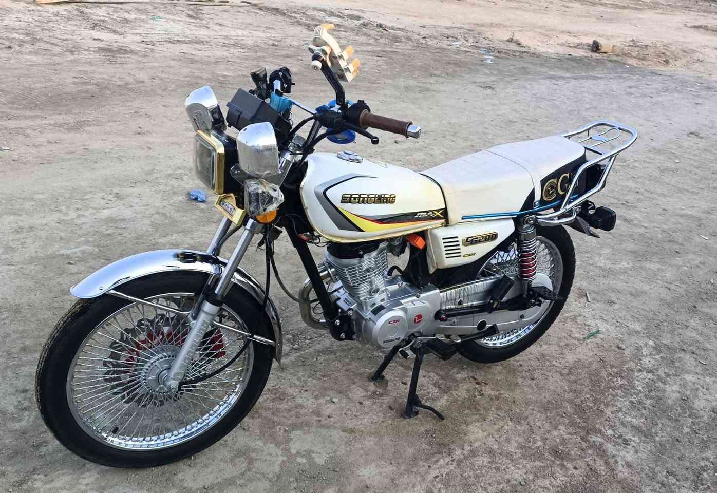 🏍️ للبيع دراجة SUNGLING موديل 2025
دراجة سونگلنگ موديل 2025 للبيع، نظيفة جداً 😁
🔹 أوراق سكنر
🔹 المكينة نظيفة وتشتغل تمام
🔹 الدراجة جاهزة للاستخدام وما تحتاج صرف
🔹 التواير والهيكل بحالة جيدة
🔹 بيها إضافات وإنارة وشاشة
🔹 الاستخدام شخصي ومحافظ عليها
💰 السعر: 650 ألف دينار قابل للتفاوض بالمعقول
📍 المكان: ذي قار قضاء الرفاعي  . ومكفولة من كلشي 🚴‍♂️
للتواصل الاتصال على الرقم. ‏‪***********‬‏
