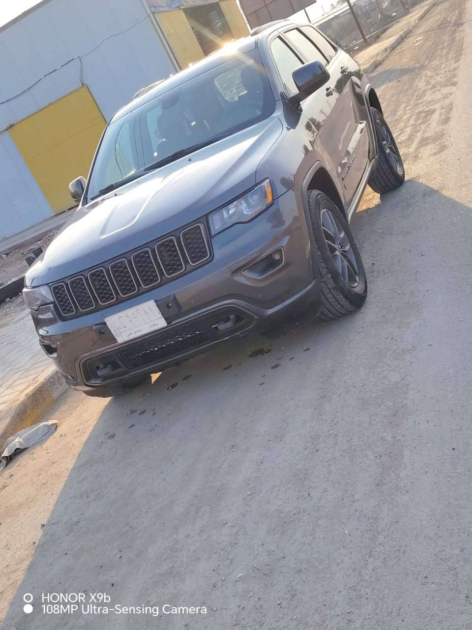 السلام عليكم
جيب موديل ١٦ مواصفات فتحه فور ويل شاشه كبيره حادثه بنيد ودعاميه فقط بدون ايرباك وبيها باب السايق صبغ اثر طخه بسيطه رقم بغداد مشروع وطني سنويه لل٢٨ بأسمي للأستفسار أكثر الاتصال ***********

نص مكتوب في الصور:
- O HONOR X9b
- 108MP Ultra-Sensing Camera
- HONOR X9b
- HONOR X9b 108MP Ultra Sensing Camera
- O HONOR X9b 108MP Ultra-Sensing Camera