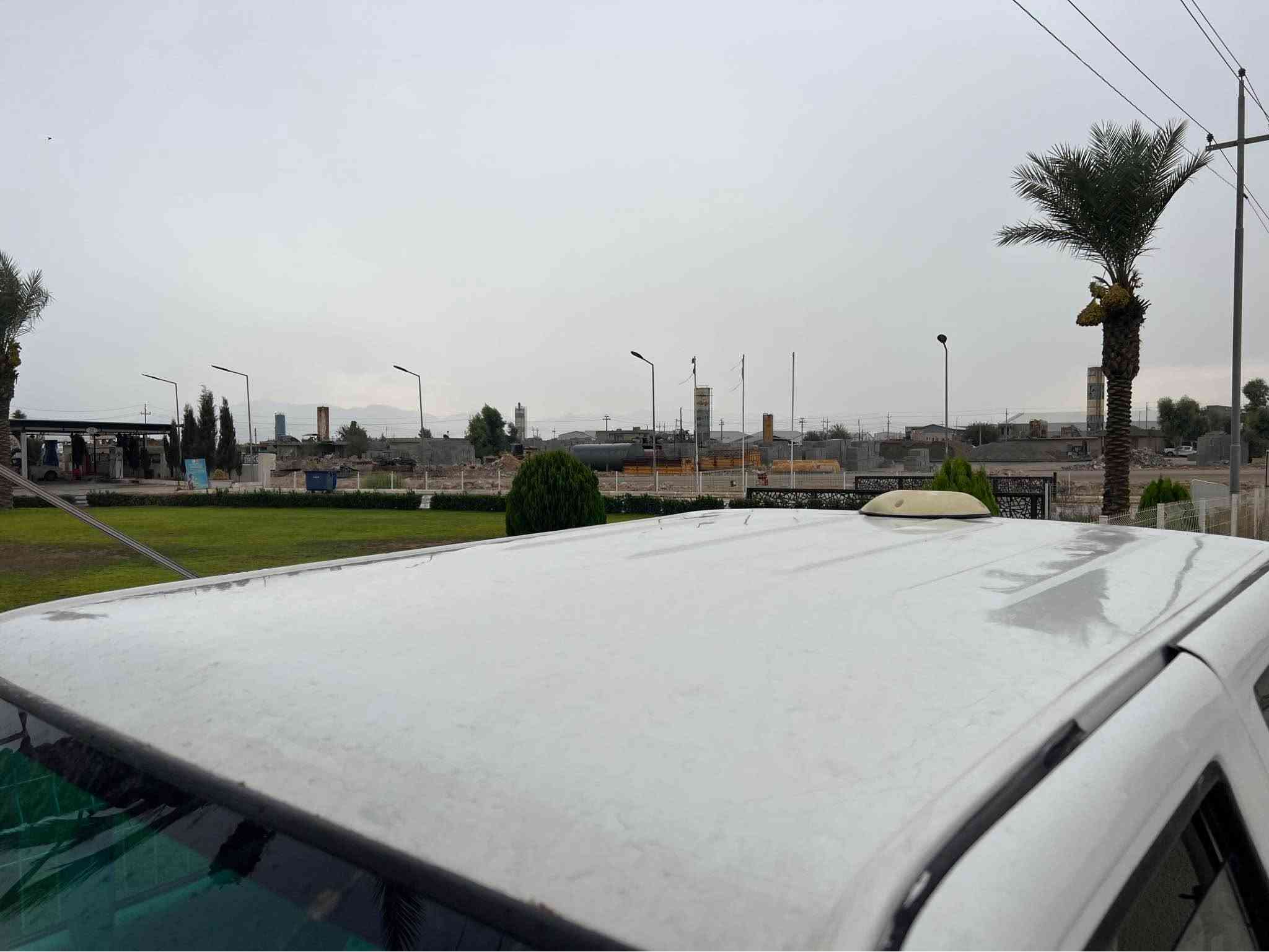 سۆپەر دێر ٢٠٠٦مەکینە بەخ گێرومەکینەو ئەکسل بەشەرت مەکینە تازە تەحمیل کرەوا توند وتۆلی بەشەرت سەخف وشانەی بەشەرت چواردەورەی پەلە پەلە بۆیاغی هەیە دەحمو لێدراوی نییە *********** …..*********** رانية, السليمانية
