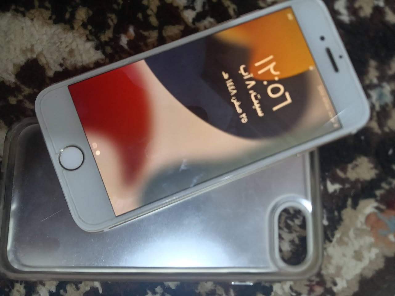 للبيع ايفون سبعه كامره وحده شرط كله شغال سعره ٥٥قفل ***********
