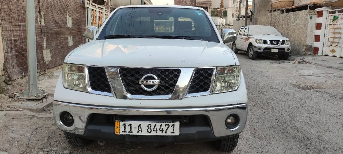 نيفارا موديل ٢٠١١ فئة LE
جاهزة گير مكينة لا تنقيص لا تبخير
بدون ضربة ولا بارد فقط صبغ نص باب الخلفي 
 تبريد ثلج، شاشة،مكان الشعب. 
 السعر ١٠٣ ورقة وبيهه مجال للطيبين سنوية ل٢٠٢٩ 
***********
