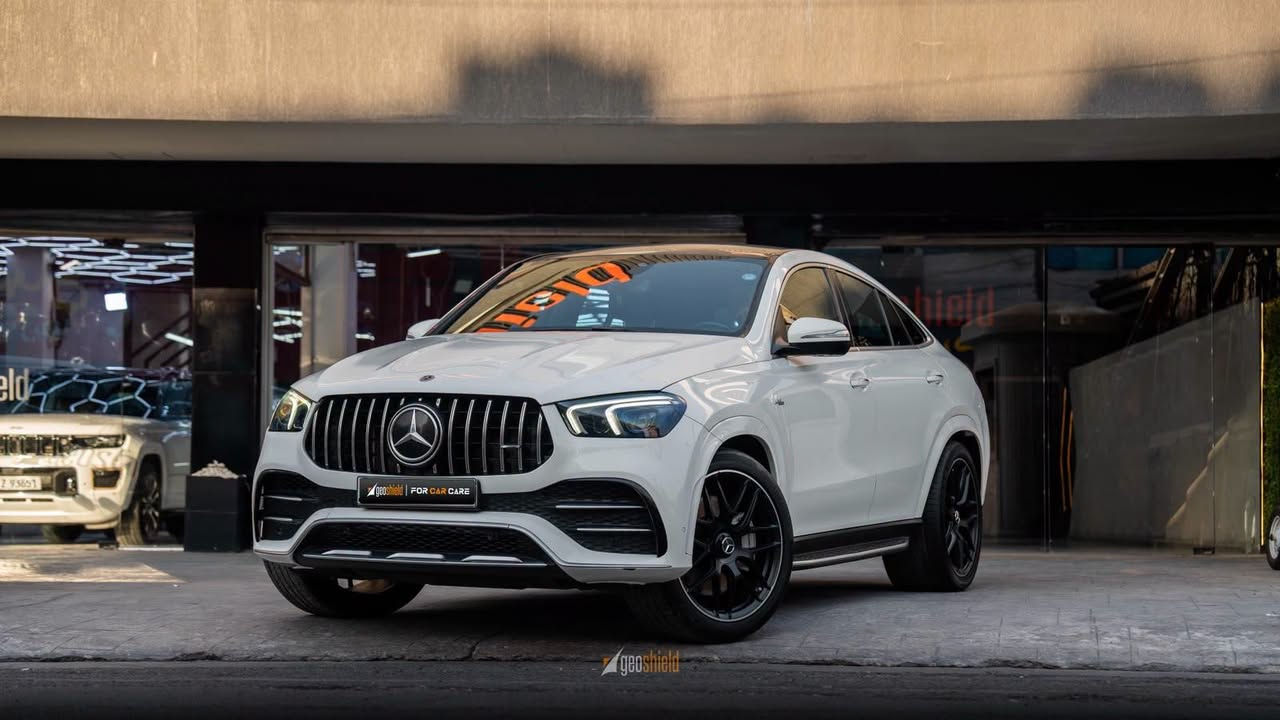 🔥 Mercedes-AMG GLE 53 | 2023 🔥

مو مجرد GLE 53… سيارة وكالة، صيانتها منتظمة، ومواصفاتها كاملة بدون أي نقص. 🖤

🇩🇪 Mercedes-AMG GLE 53
▪️ موديل 2023
▪️ وكالة BCM — مكفولة
▪️ رقم أربيل
▪️ جميع الصيانات والإدامة داخل الوكالة
▪️ ممشى 68,000 كم
▪️ صفر مسج
▪️ مواصفات AMG فول — كاملة بدون أي نقص
▪️ داخلية حمراء فاخرة 🔴
▪️ بانوراما
▪️ جكات
▪️ 5 كاميرات + نظام 360°
▪️ حساسات متكاملة

💎 نقطة القوة؟
سيارة محافظة عليها، صيانتها داخل الوكالة، ومواصفاتها فول فعلًا — خيار يستحق لمن يبحث عن GLE 53 بحالة ومواصفات مميزة.

📞 للاستفسار:
***********
***********

نص مكتوب في الصور:
- geoshield