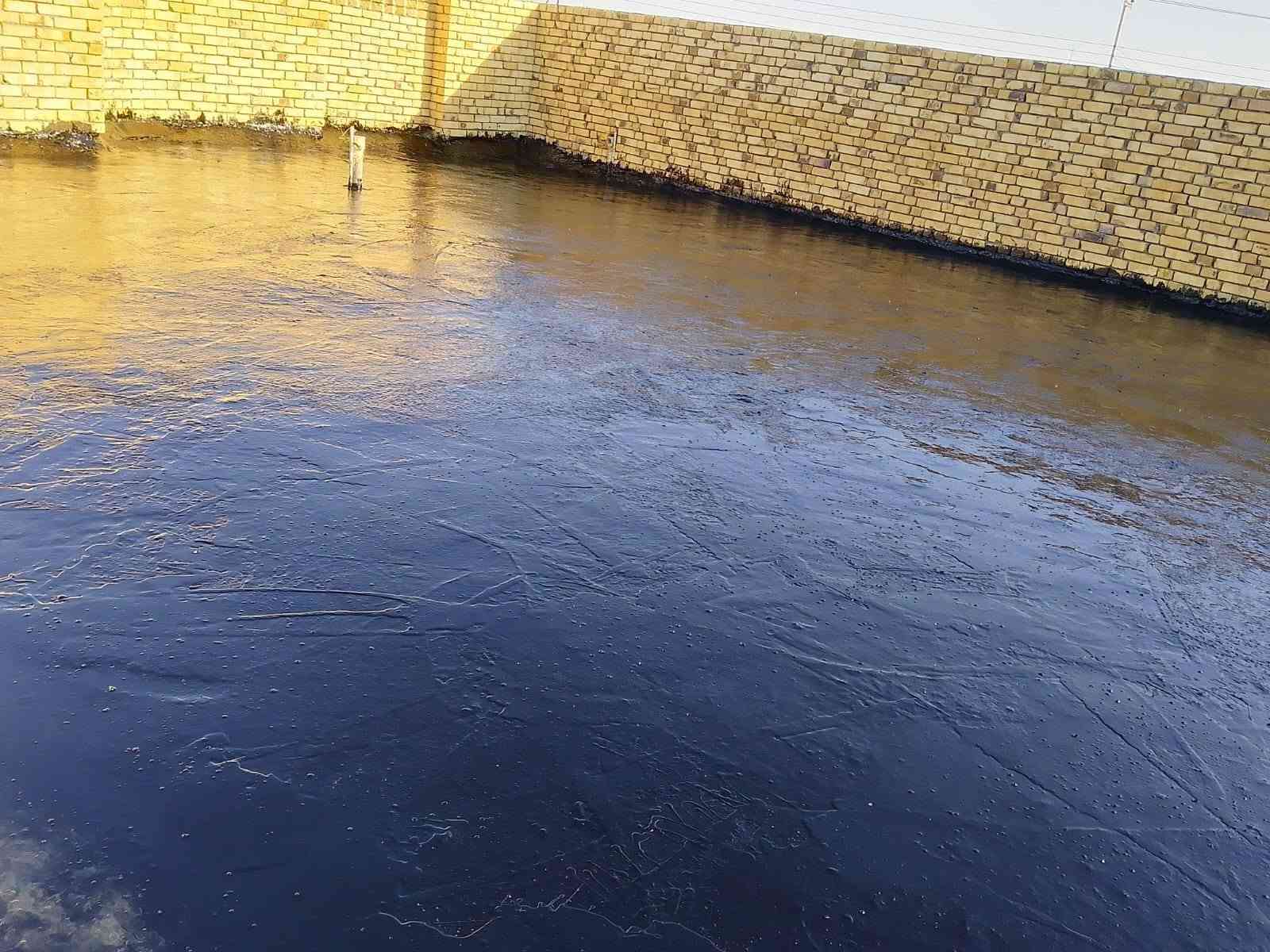 شغل تزفيت السطوح وتسليطها تريد كرسته وعمل تريد بس شغل الاستفسار الاتصال على الرقم ***********

نص مكتوب في الصور:
- Midea