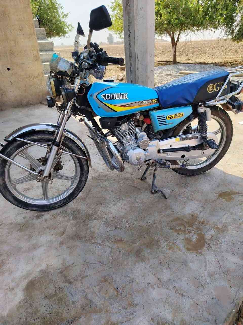 للبيع ماطور سونيك موديل 20 سلف كهربائيات كله شغاله محرك ما مفتوح السعر 460 وبي مجال رقم المبايل ***********
