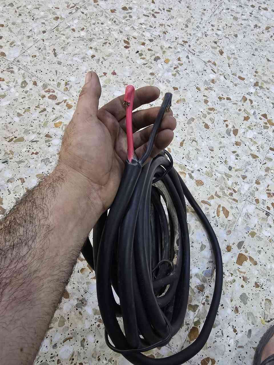 كيبل أردني ٢في ١٠.     طوله ٩متر ونص  
مكاني بغداد حي العامل سعر ٥٠
***********
