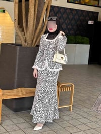 سوت قطعتين 🍒 السعر ناربنات 25,000 بس قياساته 38-40-42-44-46-48 طول تنو...