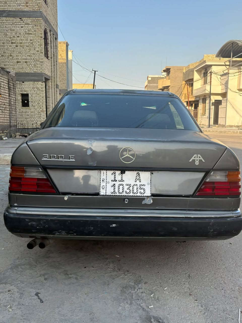 مرسيدس دب موديل ١٩٩١ محرك وكير بطة ٢٥٠٠ تبريد تخم تاير شاشة وكامرة  حدادية كاملة قواعد دبل بلاديات رقم بغداد دولي جديد العنوان بغداد الاستفسار 
***********

