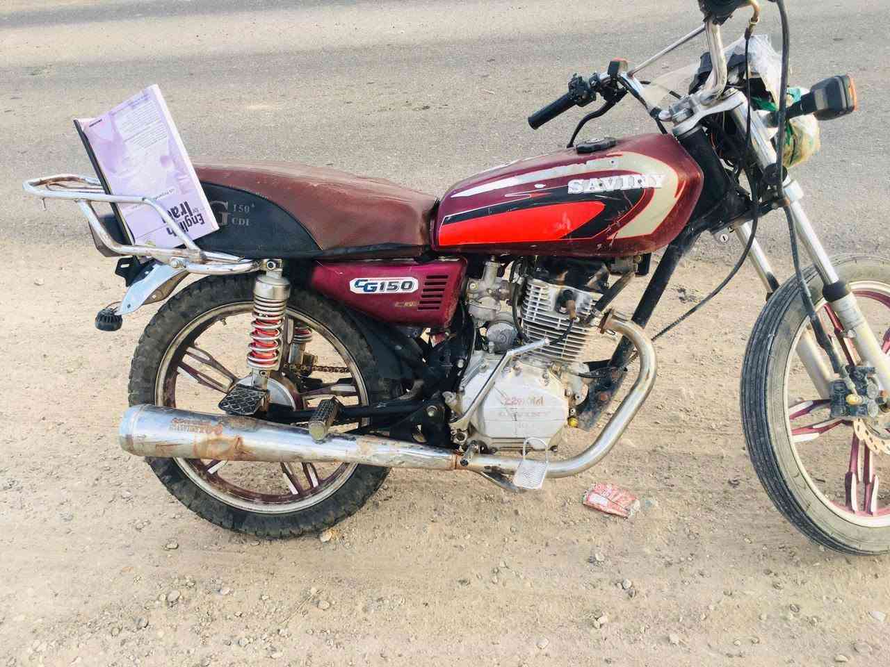 دراجه لبيع موديل 21 نضافه فول المكان ديالي قرب جامعه ديالي الخاص مفتوح أو تنتصل عل رقم 
(***********)  دراجه خير من الله هندر تشتغل 
نكره تشتغل @إشارة
