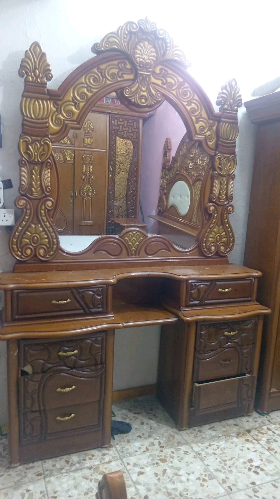 غرفه صاج عراقي تزكام الاصلي فصلتهه ب3 واريد ابيعهه لان راح اشيل وماعندي مكان رايدتهه ب950 وبيهه مجال