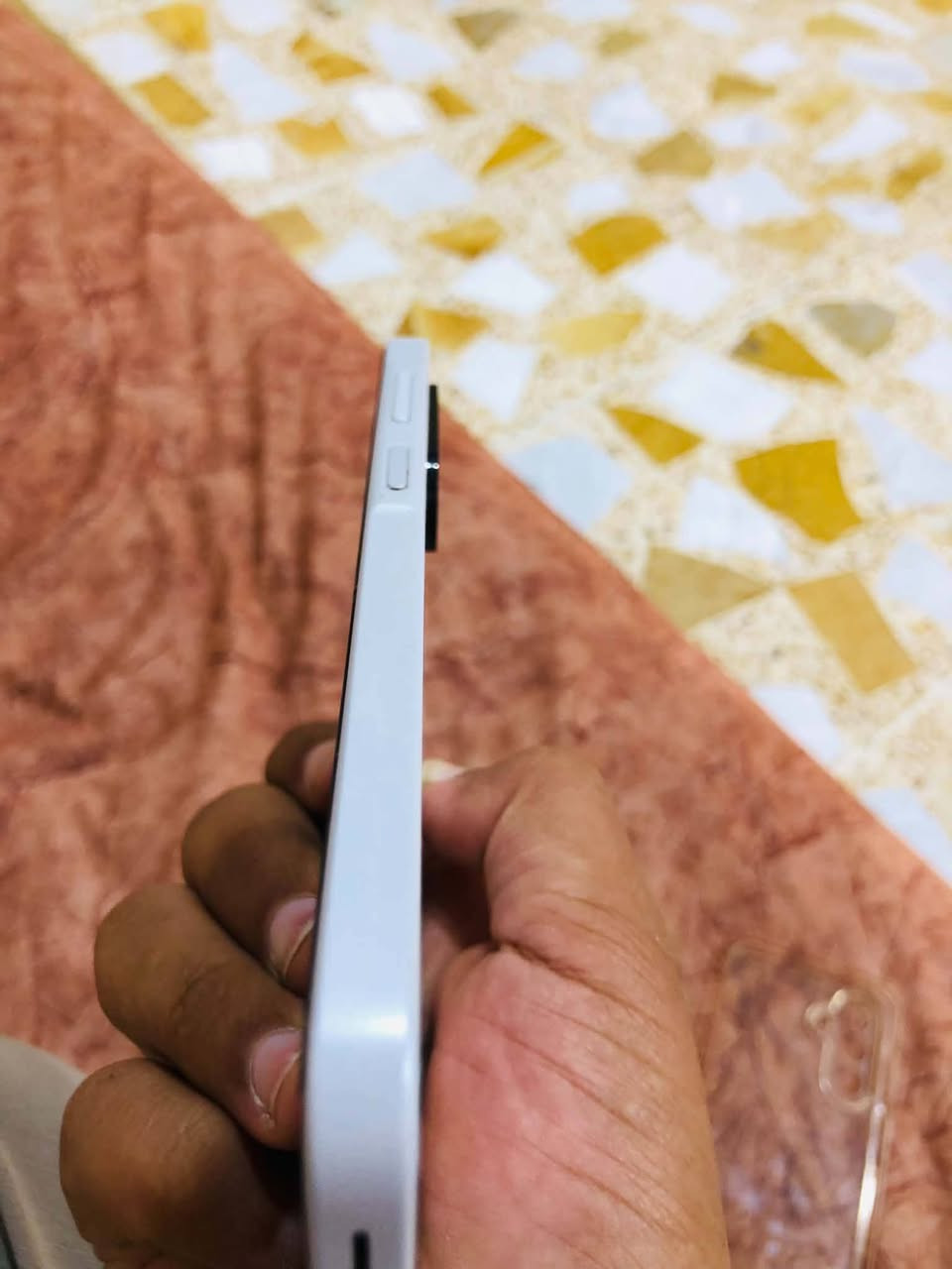 سلام عليكم جهاز للبيع سامسونك اي26  ذاكره 128 شرط مو مفتوح كارتون موجود جهاز نضيف كلشي مامبدل بي وضع شركه سعر 220 بي مجال قليل والمو شراي خل يعبر المنشور العنوان موصل توصيل ماعندي //للتصال/*********** متواجد وتساب
