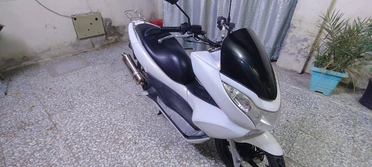 سلام عليكمpcxجيل اول مكينه150 دشبول رياضي سكان رياضي صالنصه رياضي مكفوله كفاله عامه مامفتوح برغي واحد نظام حساس بيها مابيها اي نقص ماشيه22الف رمبه 
مكان بغداد الشعب
واتساب***********
السعر15ورقه
