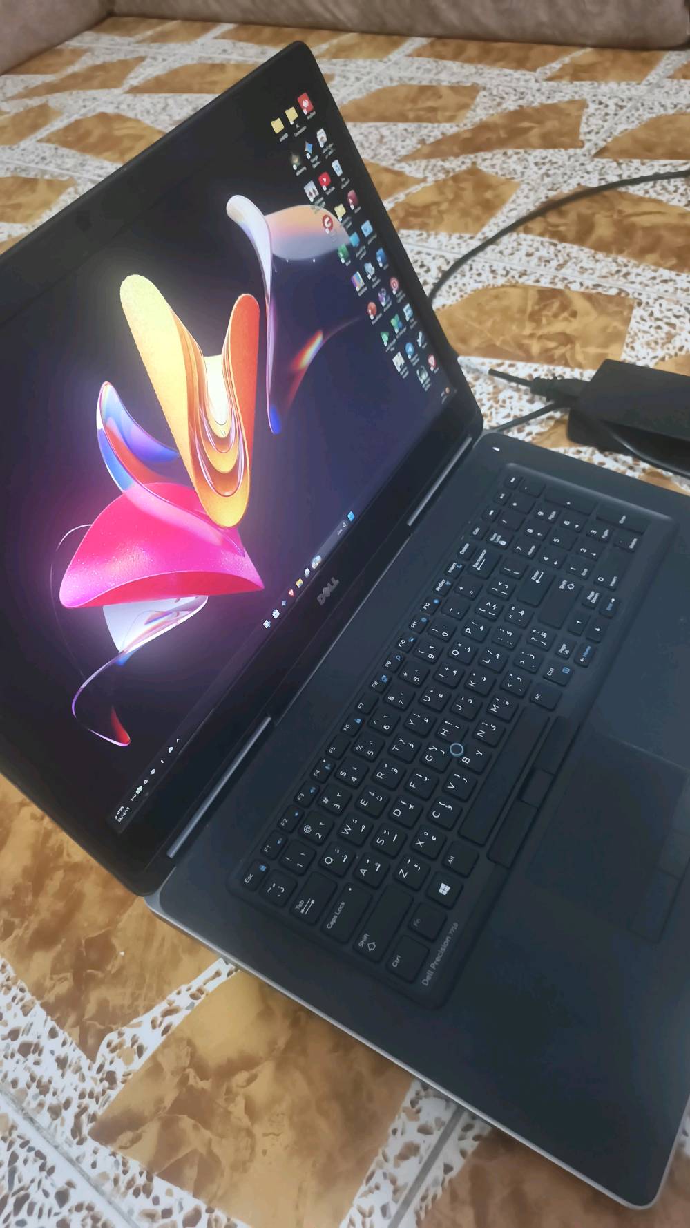💻 للبيع او مرواس بشي احسن: لابتوب Dell Precision احترافي (Workstation) بحالة النظافة والتكامل 💻

جهاز عملي وقوي جداً مخصص لأصحاب البرمجة، التصميم الهندسي (AutoCAD, Revit, 3D Max)، والمونتاج، ومناسب للألعاب.

•  Intel Core i7-6820HQ 
• (RAM): 16GB DDR4 
• NVIDIA Quadro M4000M 4GB VRAM
•  Intel HD Graphics 530
• التخزين: SSD بسعة 512GB 
• الشاشة: 17.3 بوصة 

🔹 الملحقات
• الشاحنة الأصلية والبطارية الأصلية للجهاز 100%
 الجهاز بحالة ممتازة جداً وبدون أي مشاكل
يجي ويا جنطة جديدة + ماوس

💰 السعر: 400,000 دينار  (قابل للتفاوض) او مرواس بشي احسن 
📩 للطلب أو الاستفسار ومعرفة باقي التفاصيل يرجى التواصل عبر الخاص  و اذا انت بالرمادي نتواجة افضل