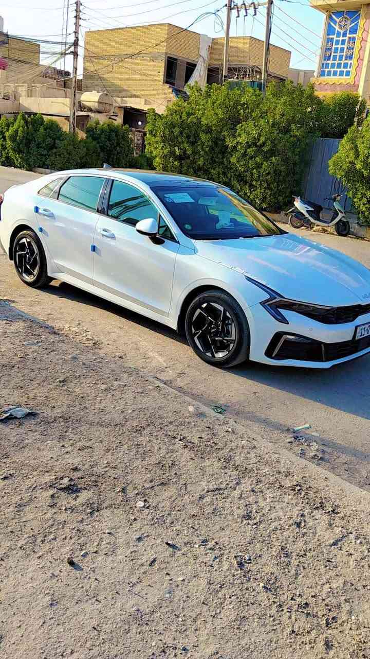 السلام عليكم 
K5 للبيع 
موديل 25 خليجي كفاله عامه باسمي رقم بغداد 
محرك 2500جيتي لاين 
ماشيه 49 
بيه صوره شخط واضح بلمنشور ع حطته ماصلحته ابو بايسكل شخطه 215وبيه مجال قليل كلش مكاني ناصريه مركز ***********
