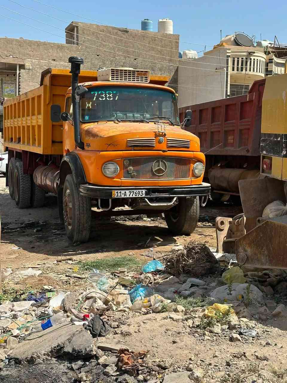 سياره البيع مكينه لا صرف و لا بخار كير 111 مجموعه جيف راس تريله و مطوله قماره بلاديه ***********/ ***********
