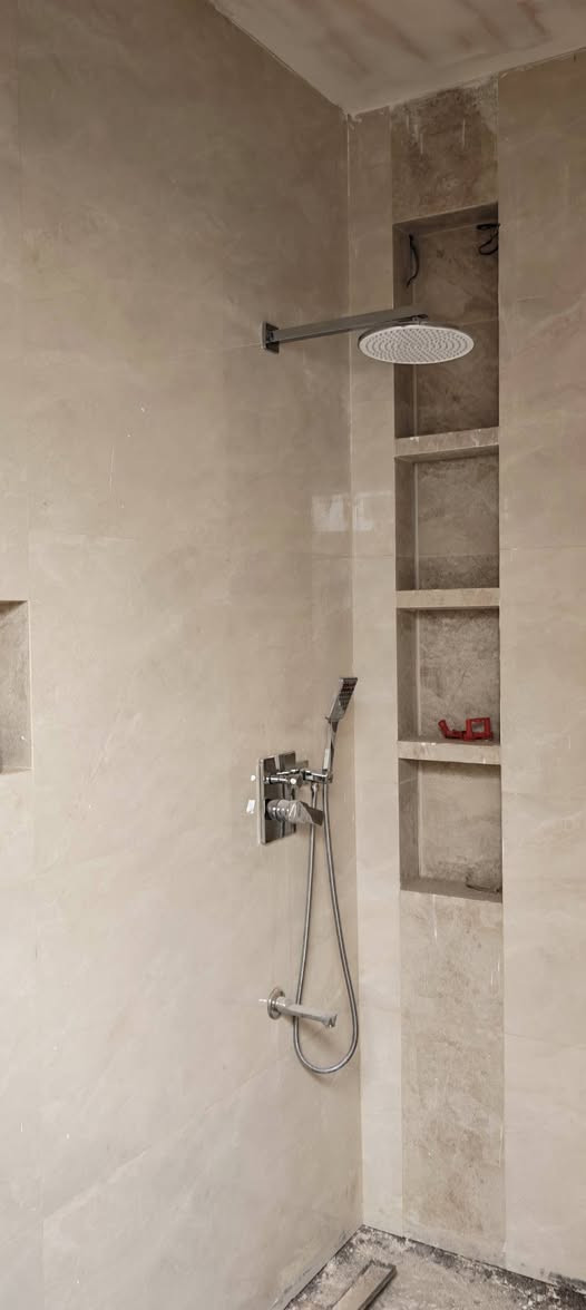 عمل كربلاء باشراف هندسي درجه اولا سيراميك بورسلين مرمر ارضي جداري درج واجهات للتواصل ***********
