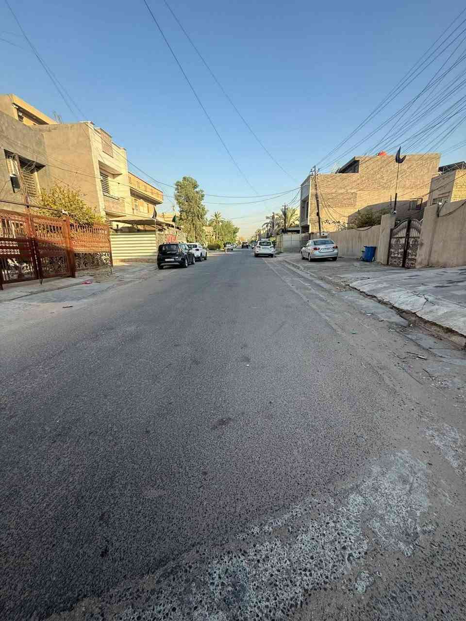 منزل للبيع ✅
المساحه 110م 
الواجهه 9م 
النزال 12.22م 
الموقع الطالبيه فرع اسواق الغندور 
يحتوي على 2 نوم 
سنه البناء 2013 مسلح 
شارع 20م رصيف 5م 
للاستفسار 
***********
