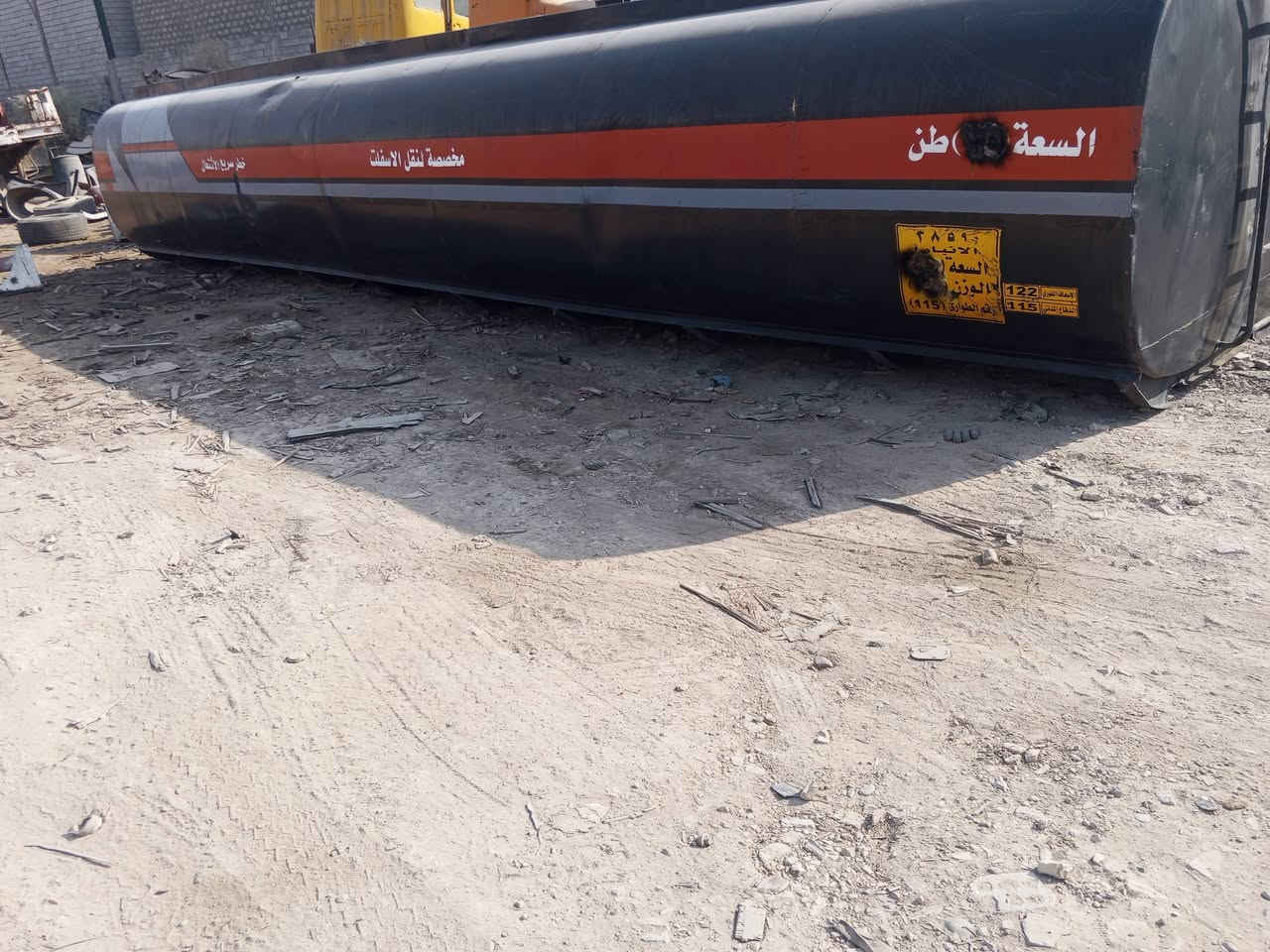 يوجد لدينا تانكيات خزن نضيفه جدا مكاني جرف النداف حسين ***********
