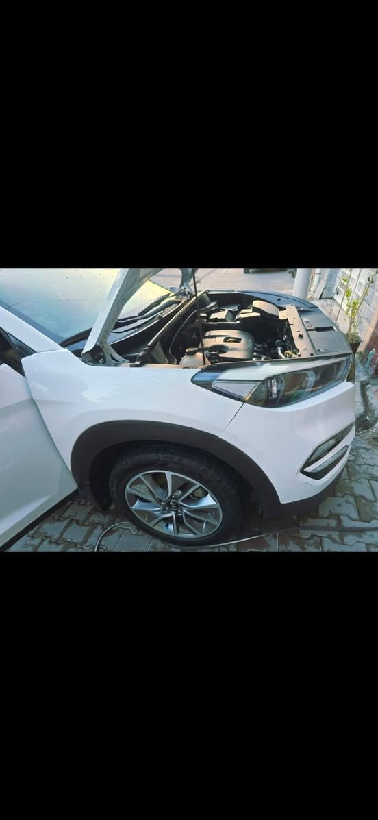 🚘 للبيع | هيونداي توسان
🔹 الموديل:2018
🔹 اللون: أبيض
🔹 المواصفات: خليجي / كوري أصلي 

✨ أبرز المواصفات:
• حساسات أمامية وخلفية 
• نظام ترحيب عند الدخول
• مرايات شفط
• 3 أنظمة قيادة مختلفة حسب الحاجة
• شاشه

✅ حالة السيارة:
السيارة نظيفة جداً ومكفولة
🔸 يوجد ملاحظه بارد بل باب جنب السائق.بدون صبغ
__________________________________________

💸 السعر :169 ورقة 

📍 موقع السيارة واسط/كوت
للاستفسار والتفاصيل: ***********
