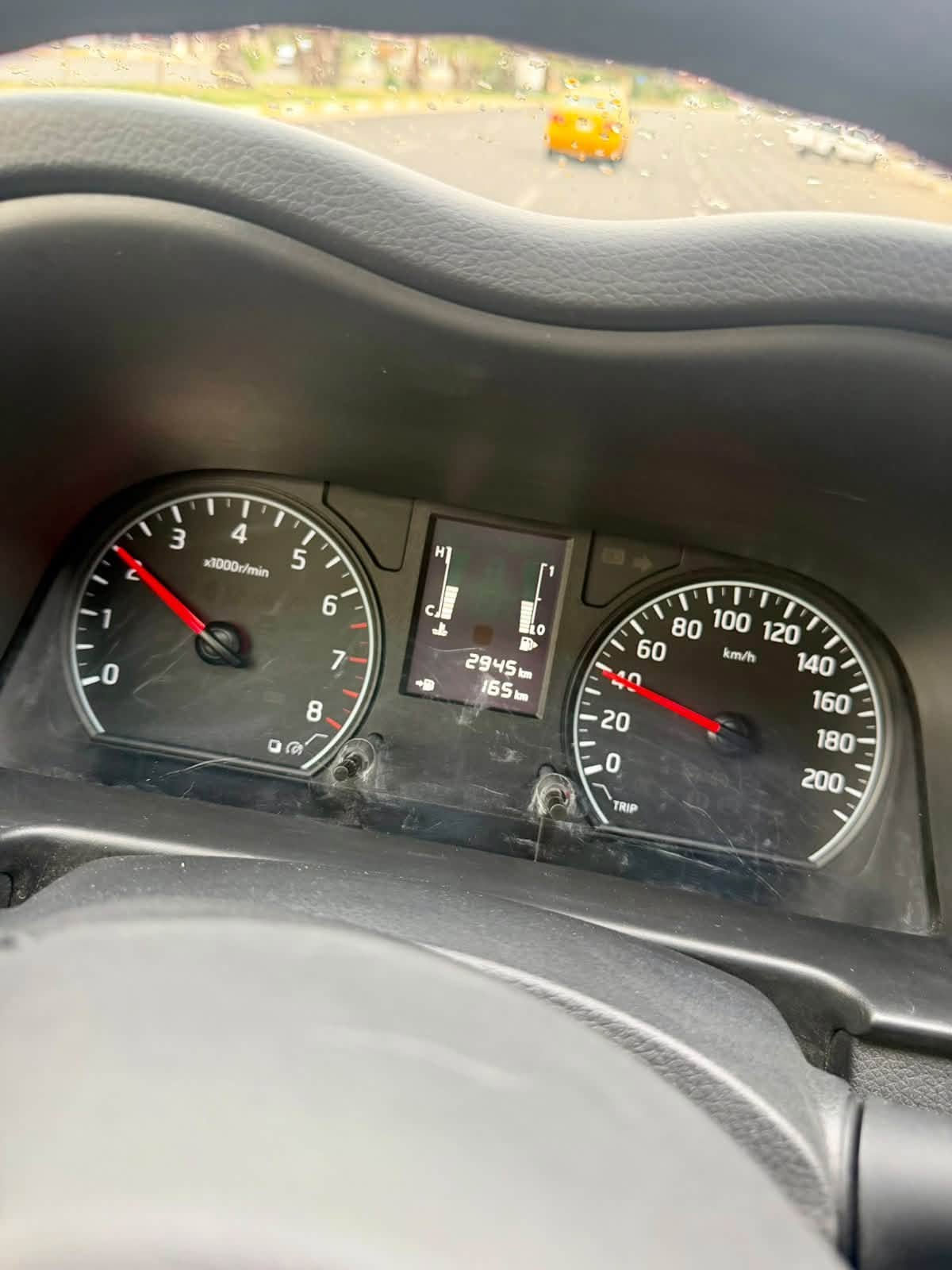 نيسان باص • ٢٠٢٥ • مشي ٢٠٠٠
