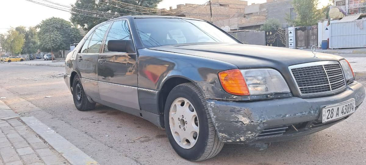 السلام عليكم مرسيدس شبح موديل 92 رقم نجف دولي  محرك كير مقفولات محرك 8 سلندر بلادي مكان السياره بغداد تحويل ثاني يوم السعر 40 ورقه وبيها مجال
***********
السلام عليكم مرسيدس شبح موديل 92 رقم نجف دولي بسمي تحويل ثانيوم محرك كير مكفولات محرك 8 سلندر بلادي مكان السياره بغداد لحسينيه مال راشديه 
 السعر 40 ورقه وبيها مجال مامتواجد عل ماسنجر فقط اتصال
