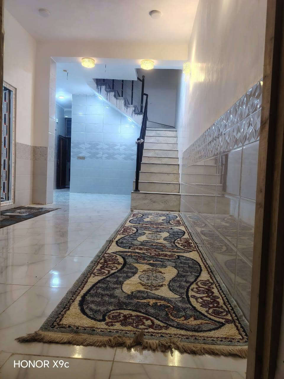 دار للبيع بالنداء شارع مجمع بيتي منطقة 50 شغل هندسي درجة اوله مساحة البيت 100 متر طابق ونص سعر 92 مع المجال رقم الهاتف واتساب ***********

نص مكتوب في الصور:
- HONOR X9c 24mm f/1.75 1/25s ISO519 ٢٠٢٤/١٠/٠٧ ١٩:٠٧
- HONOR X9c 17mm f/2.2 1/100s ISO252 ٢٠٢٤/٠٧/١٩ ٢٠:٣٦
- HONOR X9c
- HONOR X9c 24mm f/1.75 1/50s ISO259 ٢٠٢٠/٠٤/١٩ ١٧:٠٦