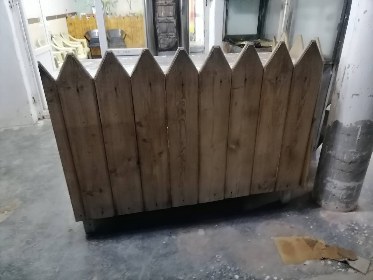 السلام عليكم غراض مطعم للبيع سعر
شوايه كباب ١٣٠
قلايه فلافل +فنكر + بركر ١٥٠
برادات ٤٠٠ بيهن مجال
ميزين
٢متر ونص
واحد متر ونص
 ٢٧٥ بي مجال
شوايه كص ١٠٠
للاتصال ***********

