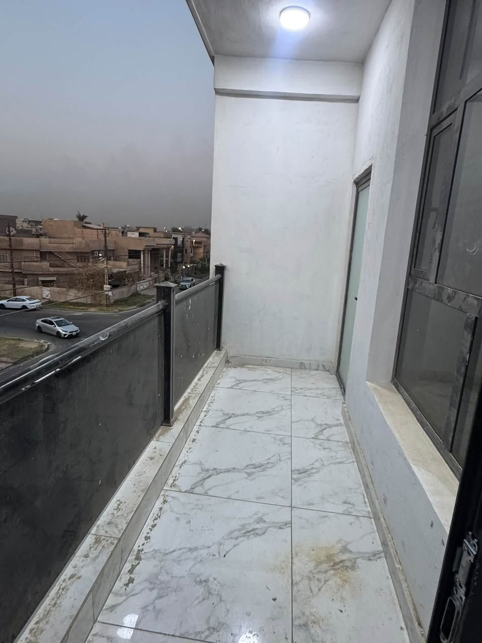 🏠 للإيجار في منطقة السيدية – مجمع درة السيدية، بالقرب من شاكر عبود
شقة بمساحة 152م²، تحتوي على:

* 3 غرف نوم

* صالة واسعة

* مطبخ

* 3 صحيات

* خدمات

* بالكونات

* شقة واسعة ومريحة للسكن

📞 للاستفسار: ***********

أرام للاستثمار والتطوير العقاري

