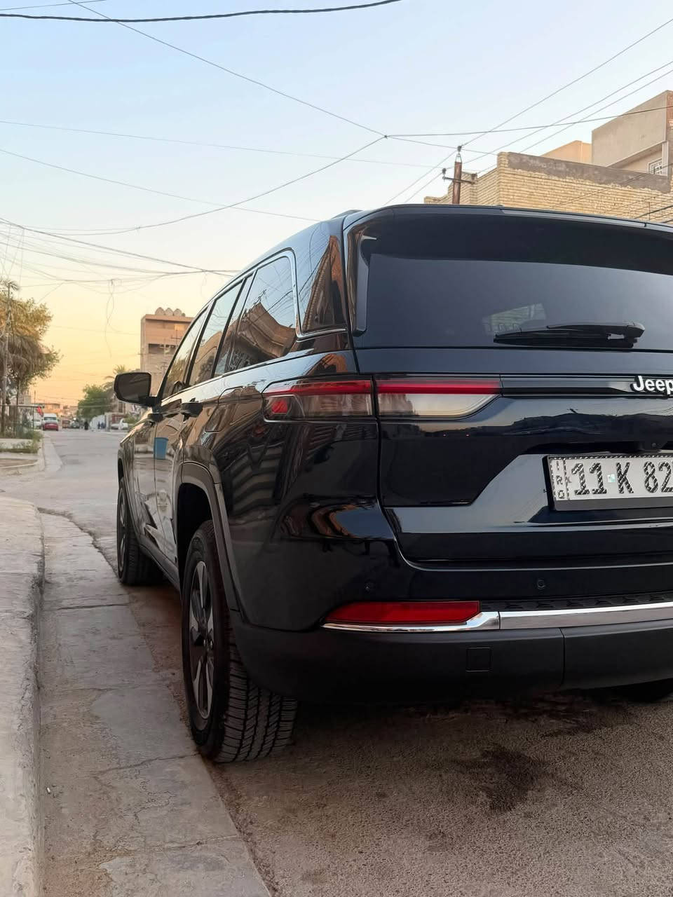 السلام عليكم..🫡 
چيب كرانج شيروكي موديل ٢٠٢٤ /٤x٤كاميرا خلفية ،سقف بانوراما ،صندوق كهرباء،تحكم عن المنحدرات ،كاميرا 360،حساس امطار،بريك ذاتي،التحكم تلقائي في درجة الحرارة ،٨وسائل هوائية،تحذير مغادرة المسار،مرآة جانبية تدفئة،مثبت سرعة تكيف،نظام تنبيه السائق ،٤سلندر هايبرد تيربو 
عداد المسار 70الف كيلو 
الهاتف/***********
