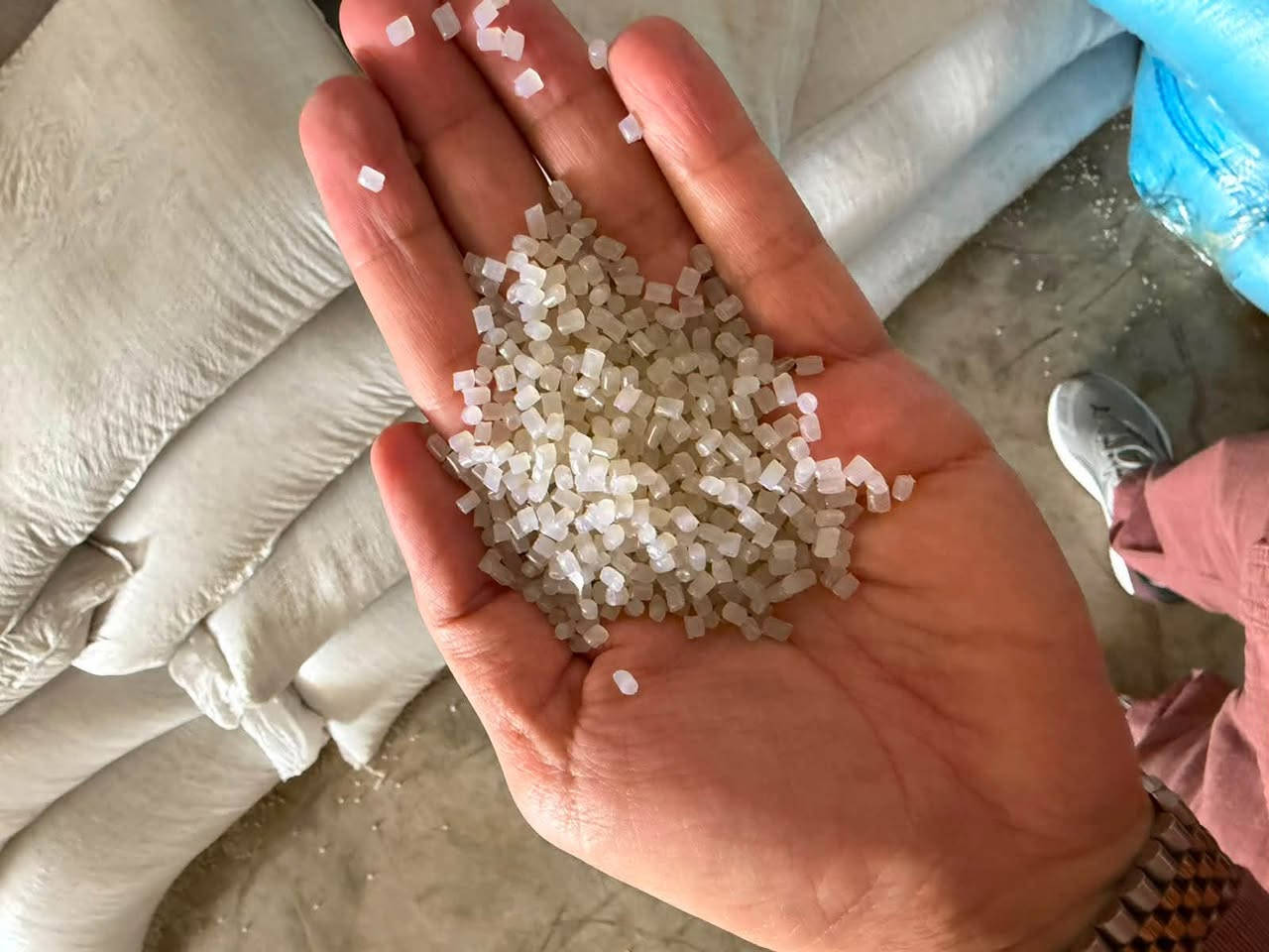 ✨ عـلى بركـة الله ✨
🤍 متوفر لدينا اللين الأبيض الإيراني 🤍
🔹 مخصص لصناعة أجود أنواع العلاكة
🔹 جودة عالية ومواصفات ممتازة
🔹 مناسب لأصحاب المعامل والمصنّعين
نسعى دائماً لتوفير أفضل المواد لضمان جودة منتجكم 🌟
📍 الموقع: بغداد – التاجي
📞 للاستفسار والطلب:
***********
***********
🤍 جودتنا تميزنا، وثقتكم سر نجاحنا ✨

نص مكتوب في الصور:
- ع بركة الله متوفر لدينا اللاتين الأبيض الإيراني لصناعة أجود أنواع العلاكة جودة عالية ومواصفات ممتازة مناسب لأصحاب المعامل والمصنفين مخصص لصناعة أجود أنواع العلاكة جودة عالية وتراكيز ممتازة للاستفسار والطلب: *********** *********** الموقع: بغداد - التاجي