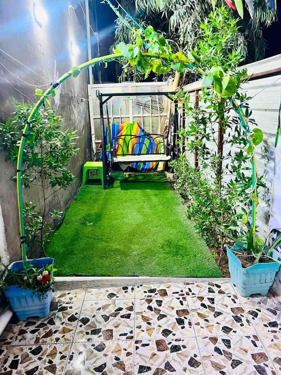 #ابوزهراءالطائي-للعقار
#عباس #الملحاني -للعقار
دار للبيع 🏠 السعر مناسب جداً
50 متر (4.25*12)
في منطقة حي الجهاد /ديوان المخابرات 
بالقرب من شارع 60 
موقع ممتاز 
الطابق الول1️⃣
يحتوي على استقبال ومطبخ وخدمات 
الطابق الثاني 2️⃣
غرفة نوم وحده كبيره +حولي 
البيت معروض 135 وبي مجال 

للاستفسار ***********(عباس 
الملحاني)☎️
