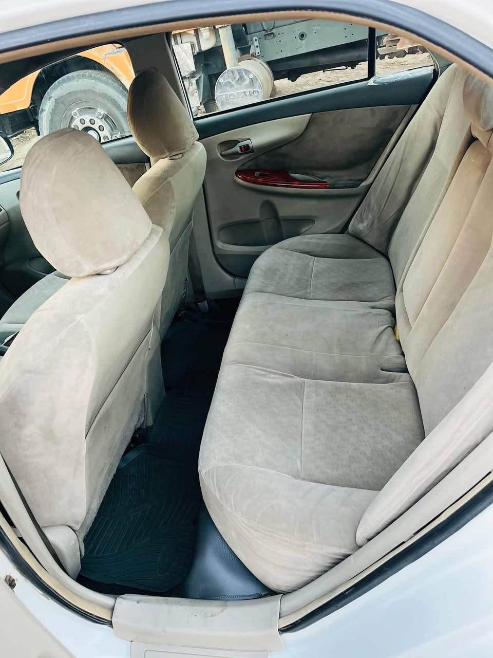 سلام عليكم سياره كورله موديل ٢٠٠٨ وارد خليجي رقمه بغداد سياره باسمي السعر ٩٠ وبيه مجال ***********
***********
