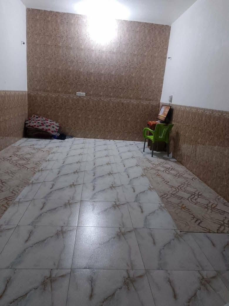 مكلف بالنشر 
يوجد بيت للرهن في حي المعراج المربع الاول المساحه 250 طابو
المواصفات  غرفتين وصاله ومطبخ وستقبال وصحيات  والمنطقه تبليط ومجاري  وكيبل ضوئي الاتصال. صاحب الرقم ***********
