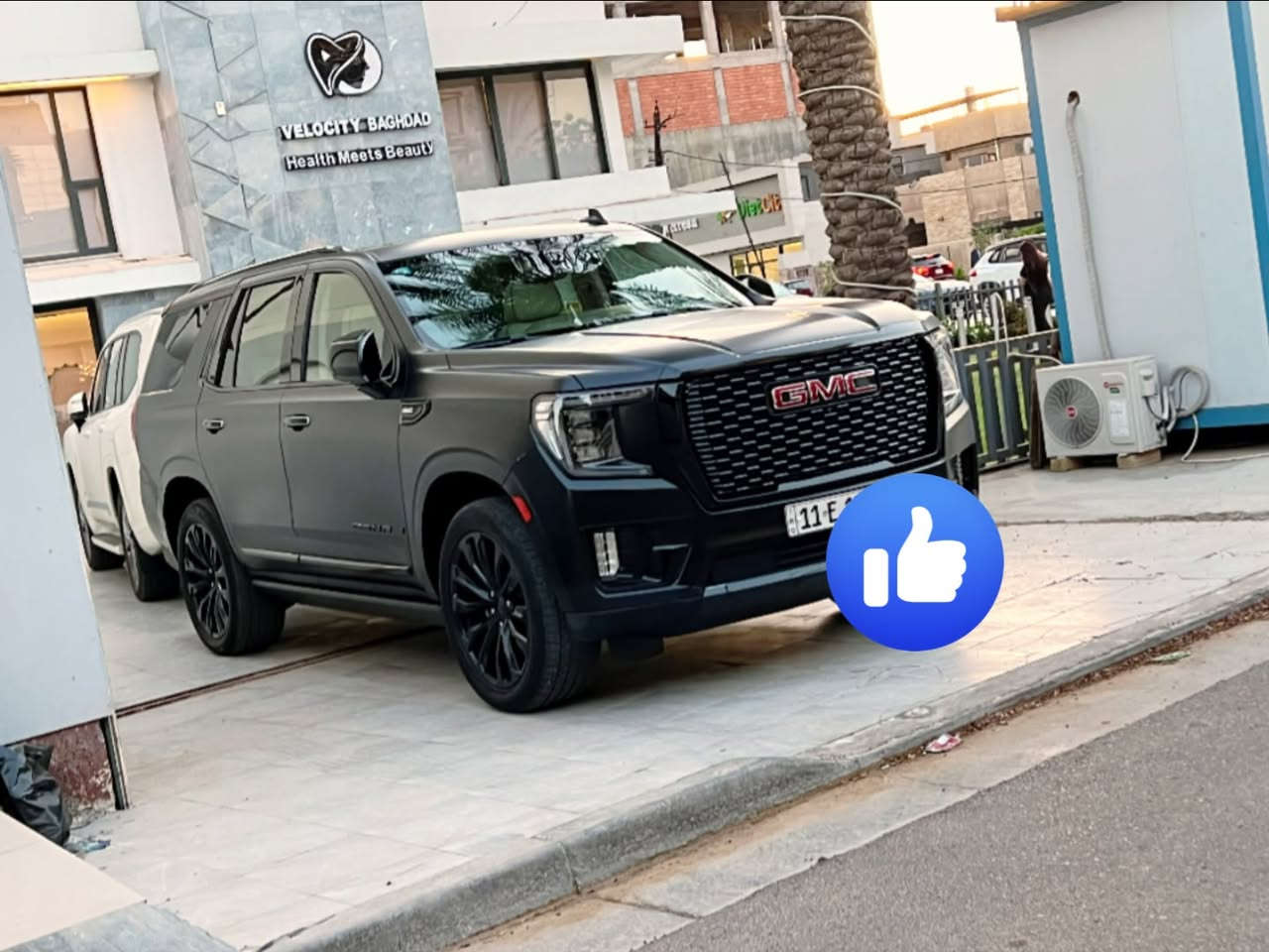 ﷽

للبيع جيمسي 2023 
Yukon Denali 
ماشيه فقط 49 الف كيلو حقيقي 
ضمان شركه المنصور ٥ سنوات و سيرفس بلاش 
مغلف PPF مات و بيها ضمان ١٠ سنوات
كير ، محرك كهربائي كل بشرط 
سياره مكفول كفاله عامه حتى دعاميات 
محرك ٦٢٠٠ ، كير ١٠ نمر 
‎فول موصفات 
مواصفات كادلاك 
‎داتا شو كبير ، رادار جانبي خلفي امامي ، رادار ،مانع تصادم  امامي ، رادار مانع تصادم خلفي ، خمس كامرات ، خمس بصمات
‎كشنات تبريد تدفأه خزن وكهرباء ، كشن رجاج تحذير ، كشن خلفي منفصل ، كشنات الخلفيه كهرباء ، لون الكشنات ابيض ، جنطه كهرباء
‎شاشات خلفيي 🖥️ ، ستيرن كهرباء ، بانوراما ، كيجات شاشة الكتروني . دوسات كهرباء ، فور ويل ، اربع انضمه قياده ، جكات
‎ جمسي دنالي اعلي فئه ب جمسي
‎ثلاجه ، شاحن ويار ليس
مكان / بغداد حي الجامعة 📍 
السعر 52 الف 
***********
