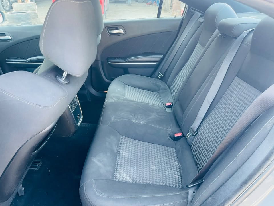 السلام عليكم 
دوج جارجر موديل ٢٠١٩ 
سياره جديده 
صور الحادث موضحه بلمنشور 
السعر 183$ بيه مجال قليل 
المكان حله -قضاء القاسم (ع) 
للاستفسار عله هذا الرقم 
*********** 
غير متواجد عله الفيسبوك
