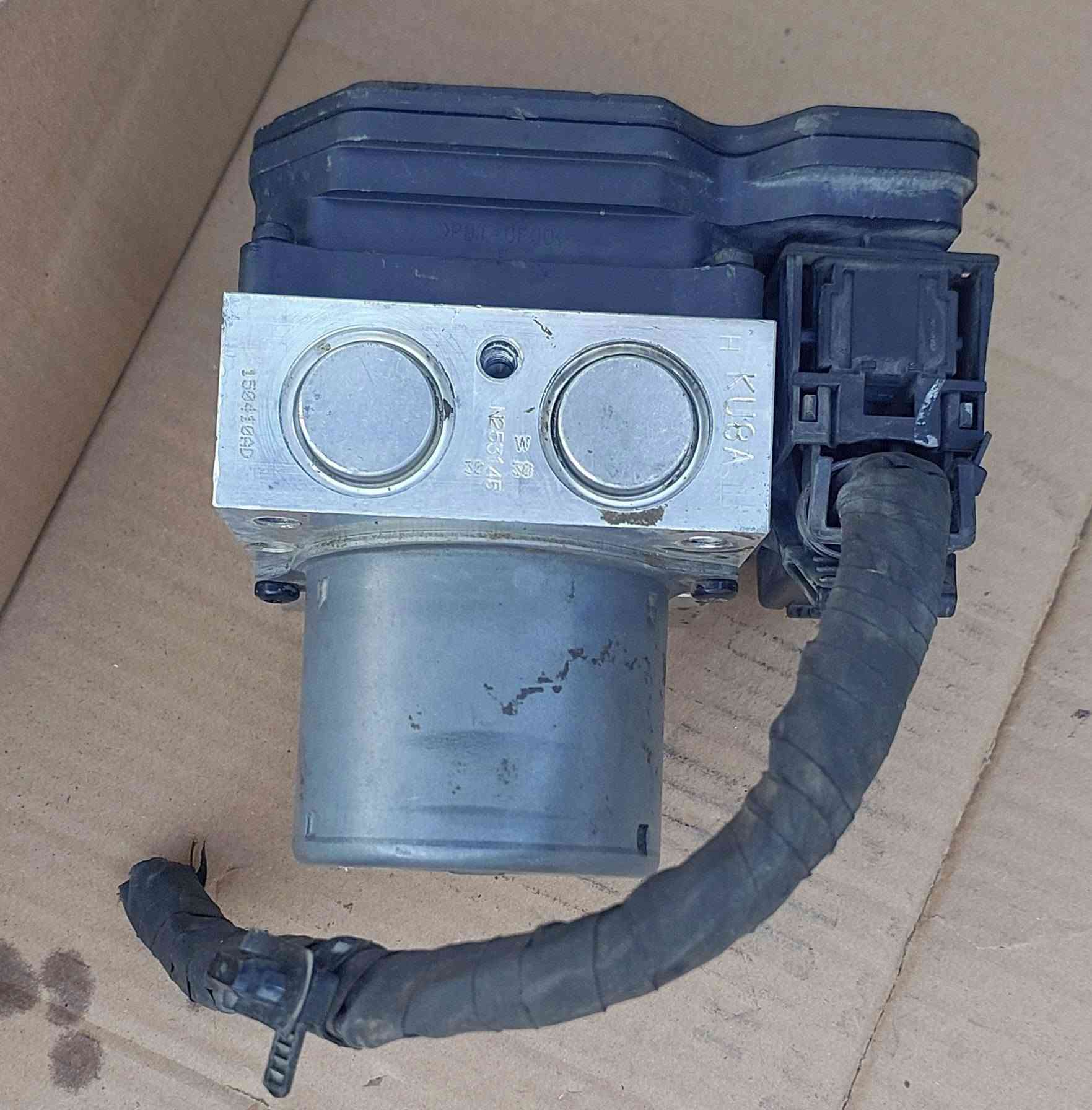 ABS Control Module / Hydraulic Unit يصير على الازيرا و السوناتا و الاوبتما
السعر ٨٠ الف  مال حاوية اصلي هو والفيشة مالته كامل 

السعر ٨٠ الف فلنجة و فج كامل سوناتا او اوبتما يرهم *********** وبيها مجال
