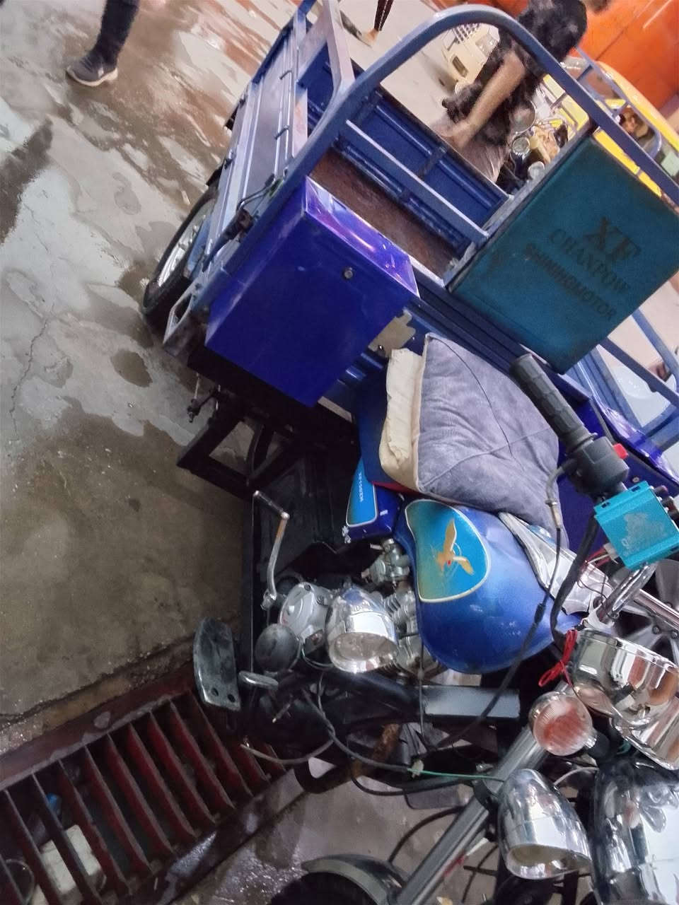 ستوته مديل ٢٢ ضفيره كهربايات كله. جديد مبدل ورقم وسنويه بسمي رقم نكليزي شاصي مكفول بس لوحات ماجيبهن من مرور شوكت ماروح يطونهن كلشي دافع حته سنويه عدي شوكت ماتريد ادورلك  وهذه رقمي ***********
