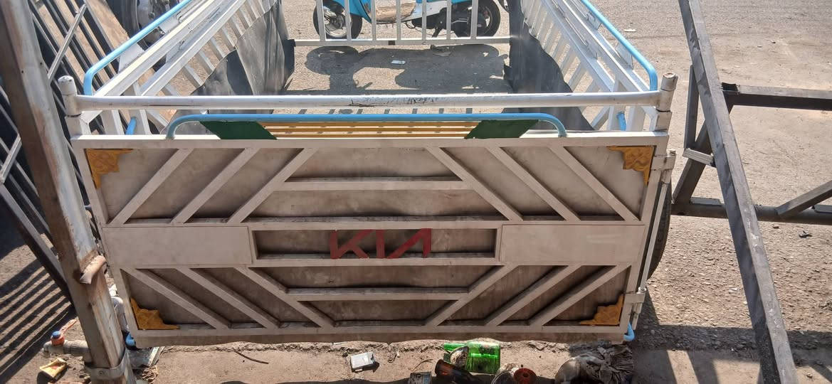 چەنچەی کیا ی بار معمل کەرکوک 
زۆر خاوێن تەنها 20 رۆژ بەسترایە 
400 هەزار بەرادان درایە 
لە سناعەی جنوبیە 
*********** أربيل, العراق
