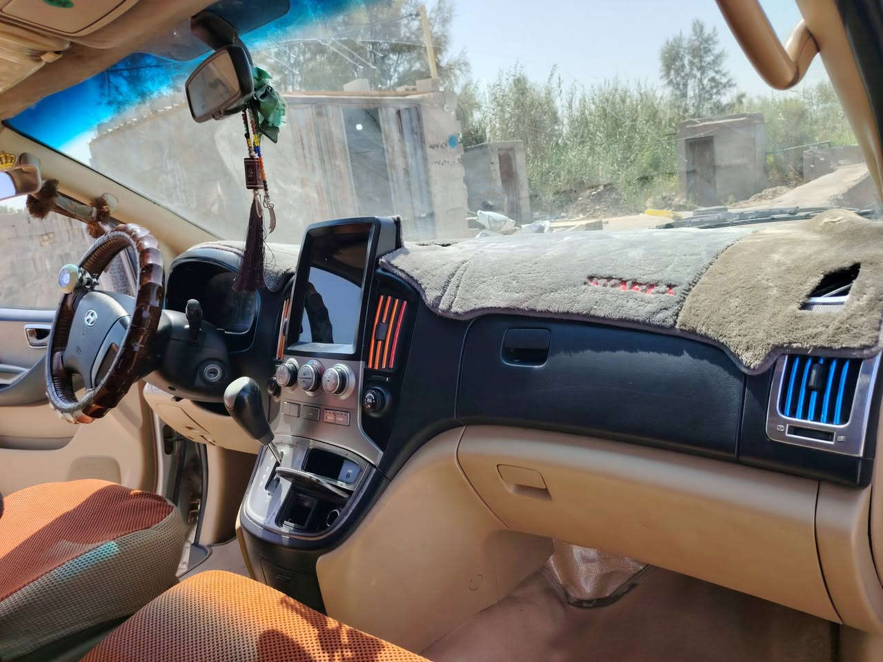 سلام عليكم البيع ستاركس ٢٠٠٩َمكينه مسكر سياره مكفوله من الضربه بس طخات بسيطه تبريد حداديه تخم تاير مصفره خط وبحث مكان سياره الناصريه قضاء الرفاعي الاستفسار علا رقم *********** /***********

